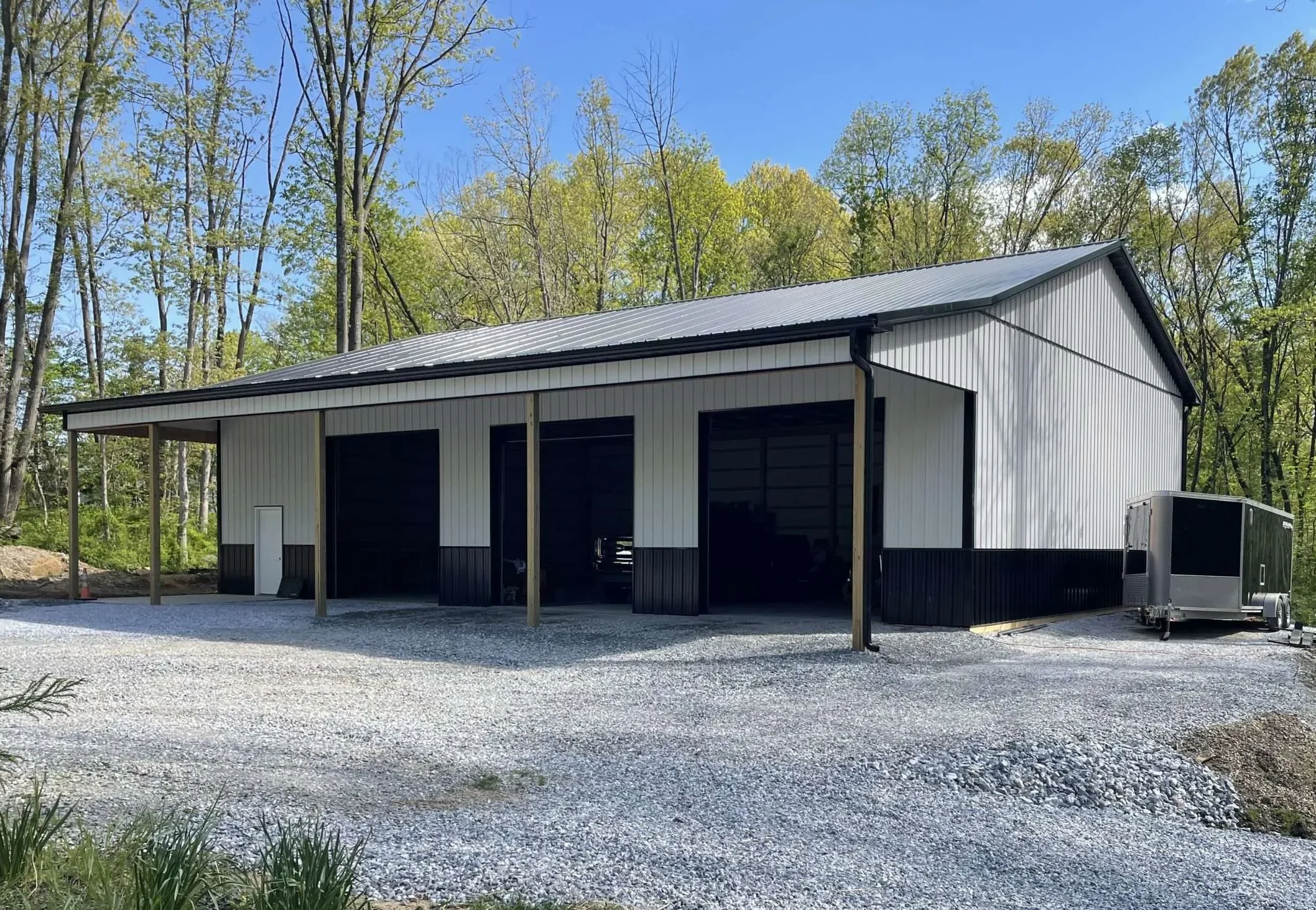 Pole barn building